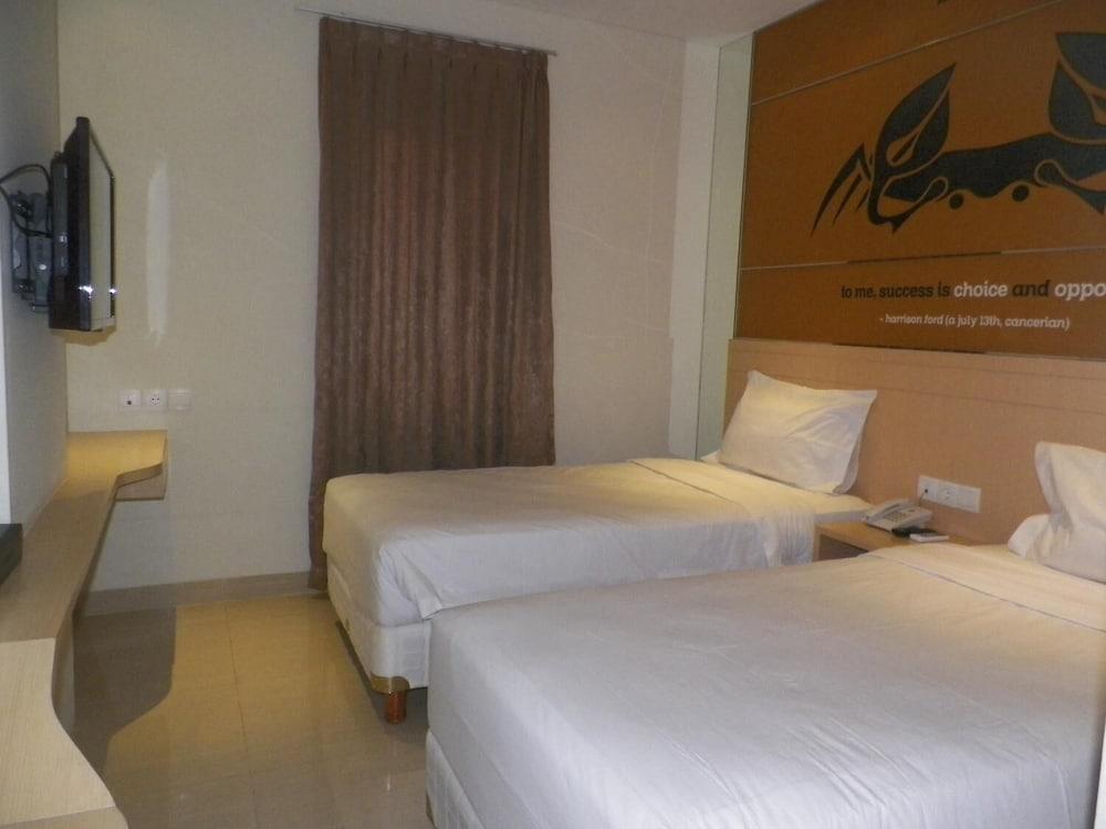 Zodiak Asia Afrika By Kagum Hotels Bandung Exteriér fotografie